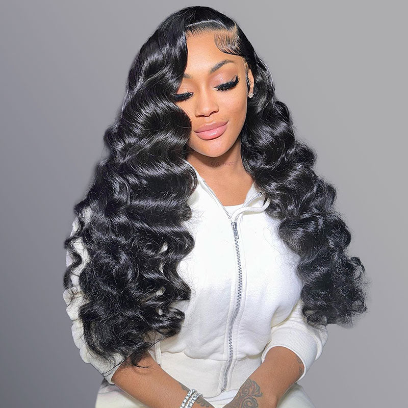 Model Wearing Black Wavy Wig