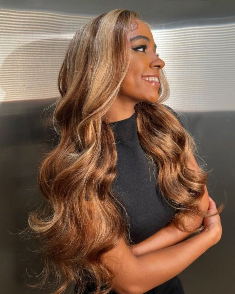 Arabella Highlight Color Wavy Style